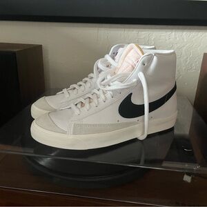Nike shoes Nike blazers